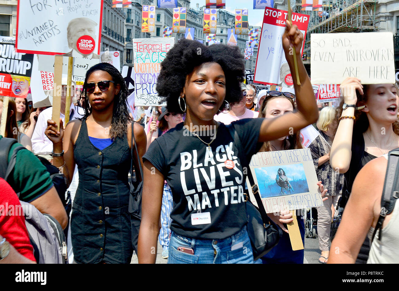 London, 13. Juli. Tausende von Portland Place, dem Parlament Platz gegen Präsident Donald Trump Besuch der UK Credit: PjrFoto/Alamy Leben Nachrichten zu protestieren Stockfoto