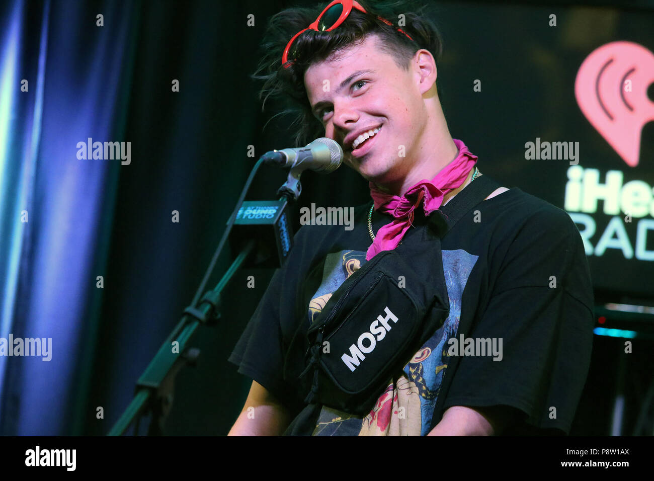 Bala Cynwyd, PA, USA. 13. Juli 2018. YUNGBLUD besucht Radio 104.5 Performance Studio in Bala Cynwyd Pa am Juli 13, 2018 Credit: Star Shooter / Medien Punch/Alamy leben Nachrichten Stockfoto