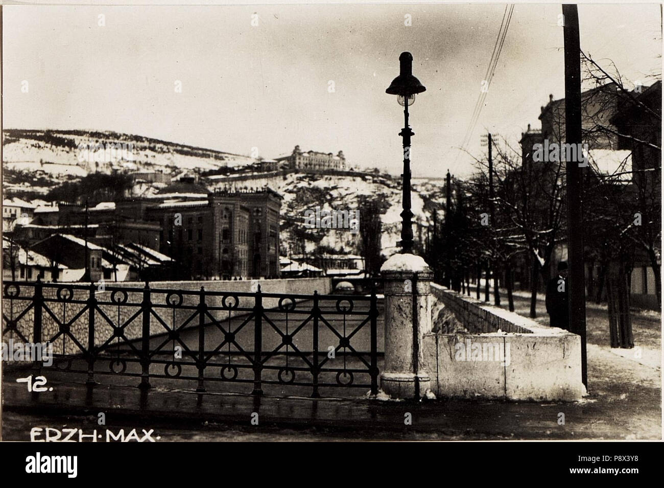 63 Blick von der Miljackabrücke, gegen Leopoldskaserne. (BildID) 15570360 Stockfoto