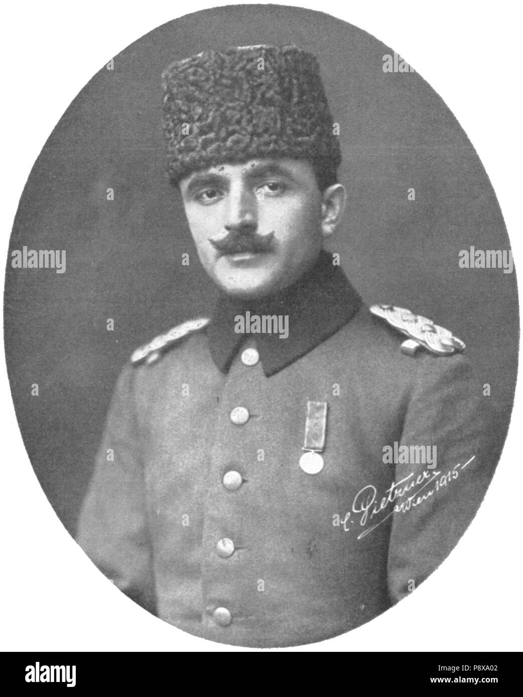 111 Der kaiserlich ottomanische Allgemeine Kriegsminister Enver Pascha 1915 C. Pietzner Stockfoto