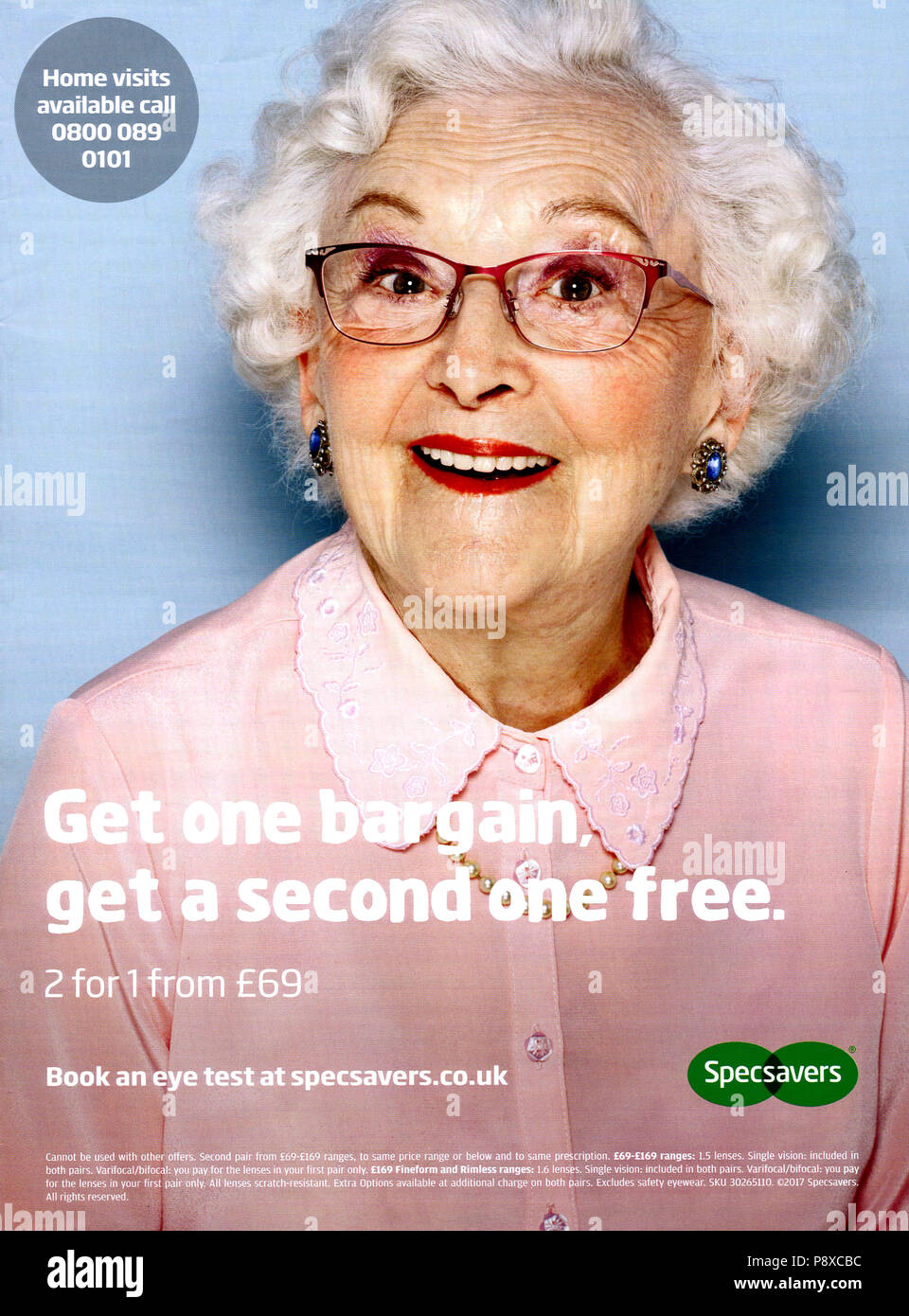 2010er Jahre UK Specsavers Magazin Anzeige Stockfoto