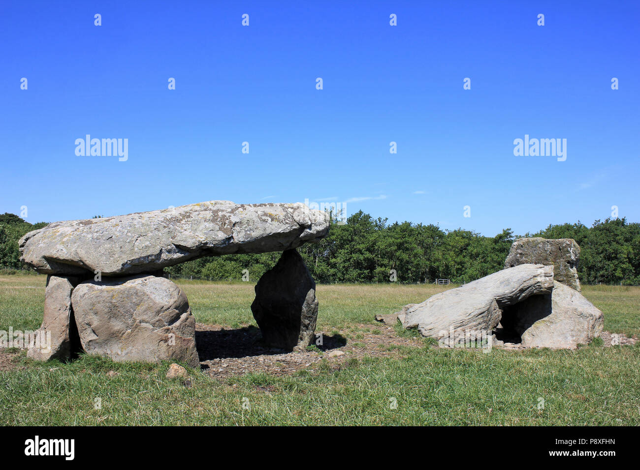Presaddfed neolithischen Gekammert Gräber Stockfoto