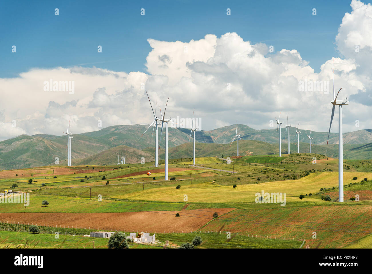 Wind Generator Turbinen in den Bergen Stockfoto