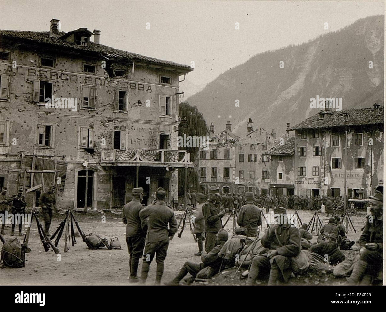 . 272 Einzug unserer Truppen in Pontebba. (BildID) 15507374 Stockfoto