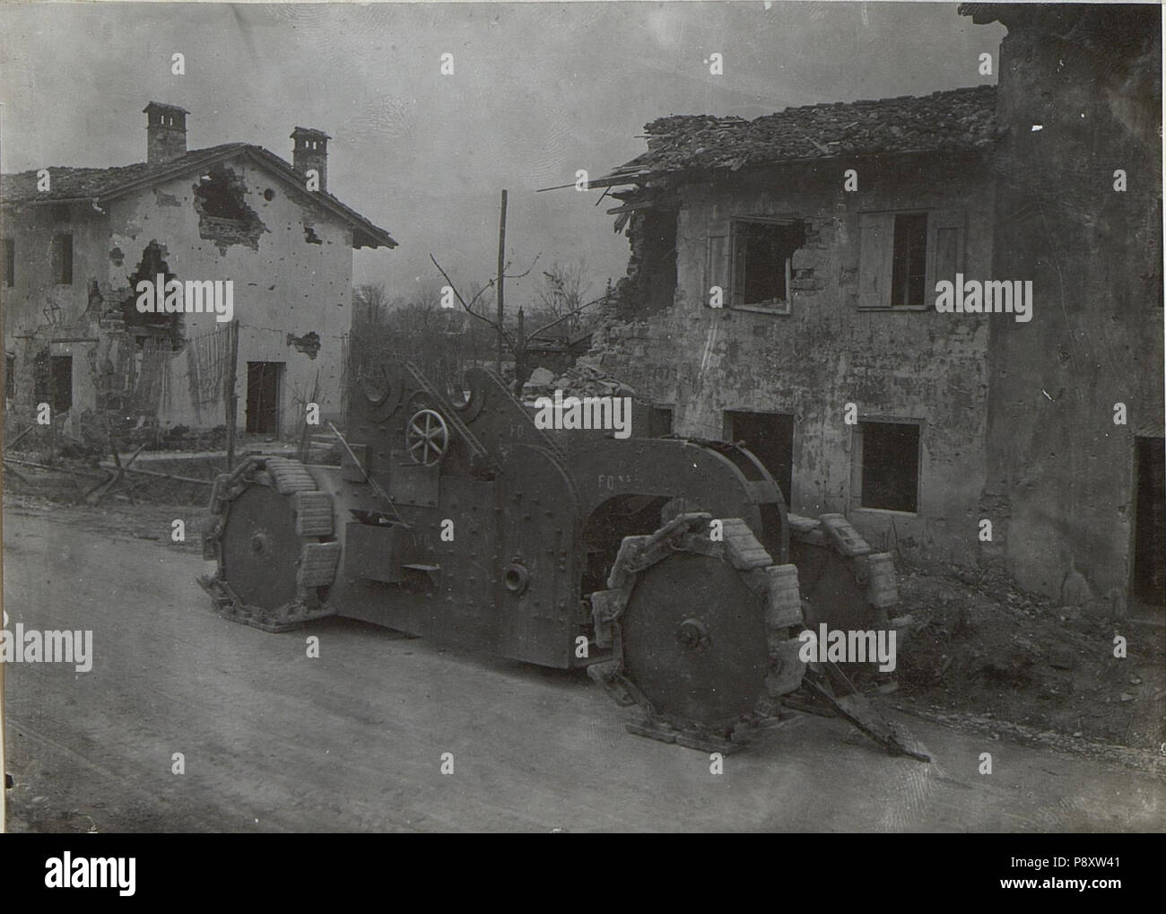 290 Französische Lafette vom 20,2 cm Geschütz. Aufgenommen an der Straße beim Isonzo Görz. (Ende März. 1918.) (BildID) 15664299 Stockfoto