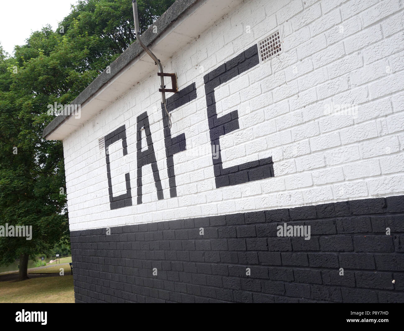 Fantastisches kleines aber, sehr belebte traditionelle Café in einem super Doncaster Public Park Gegend Stockfoto