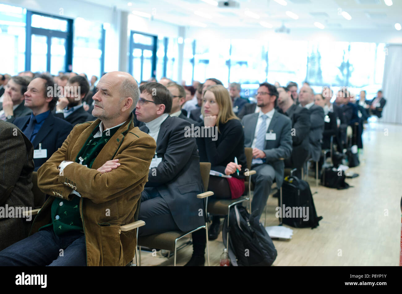 Unternehmer hören Sprecher während eines Kongresses business Konferenz Stockfoto