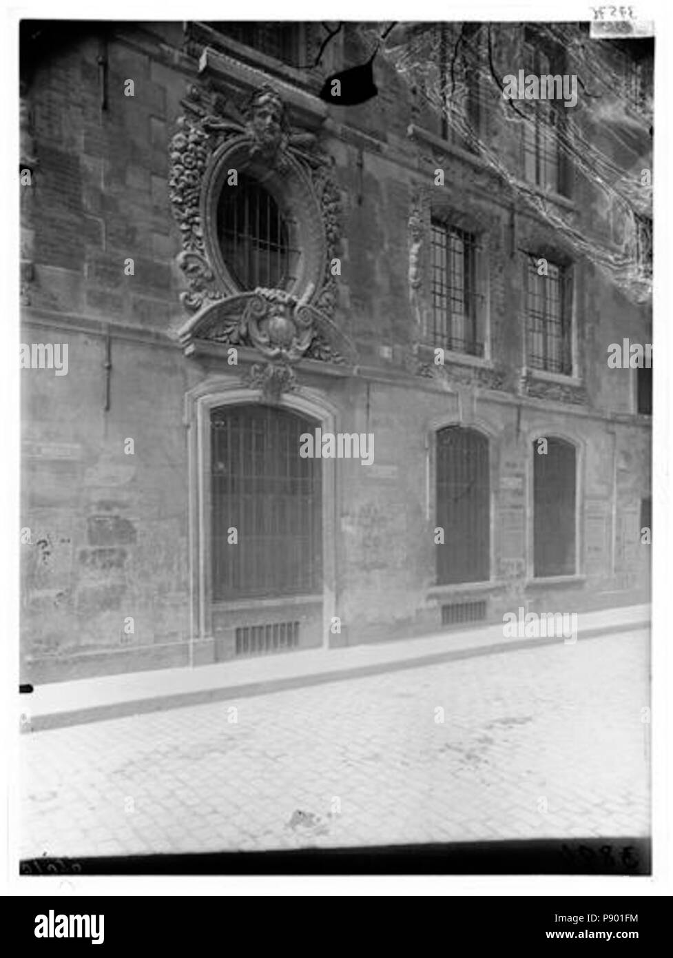 334 Hôtel de Fieubet, Hôtel de La Valette, École Massillon - Fassade - Paris 04 - Médiathèque de l'architecture et du patrimoine - APMH 00037576 Stockfoto