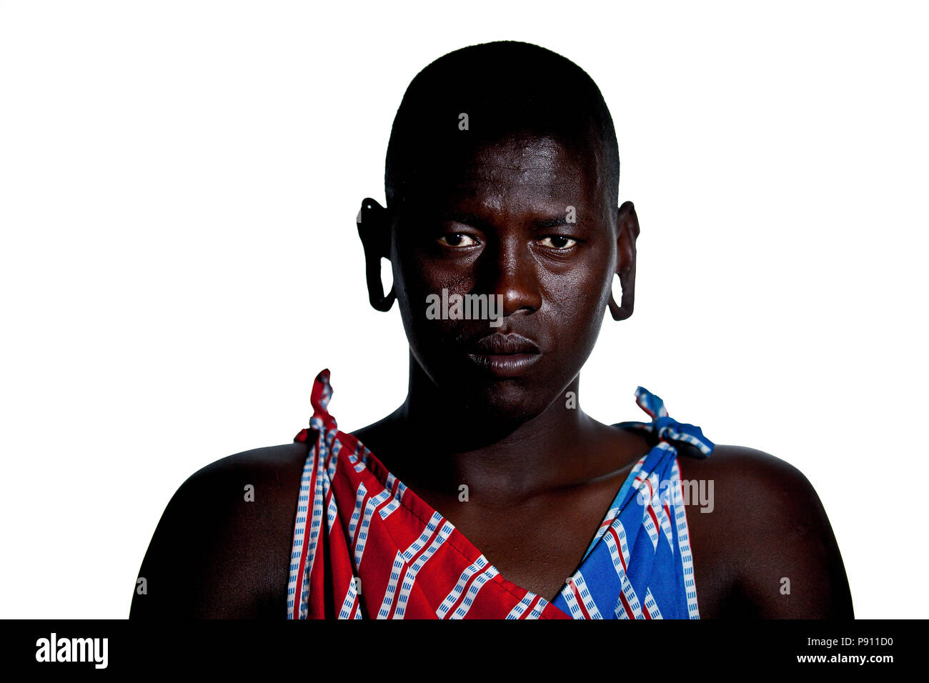 Masai traditionellen Stamm Mann mit weißem Hintergrund, Masai Krieger weißen Hintergrund tribal Mann Stockfoto