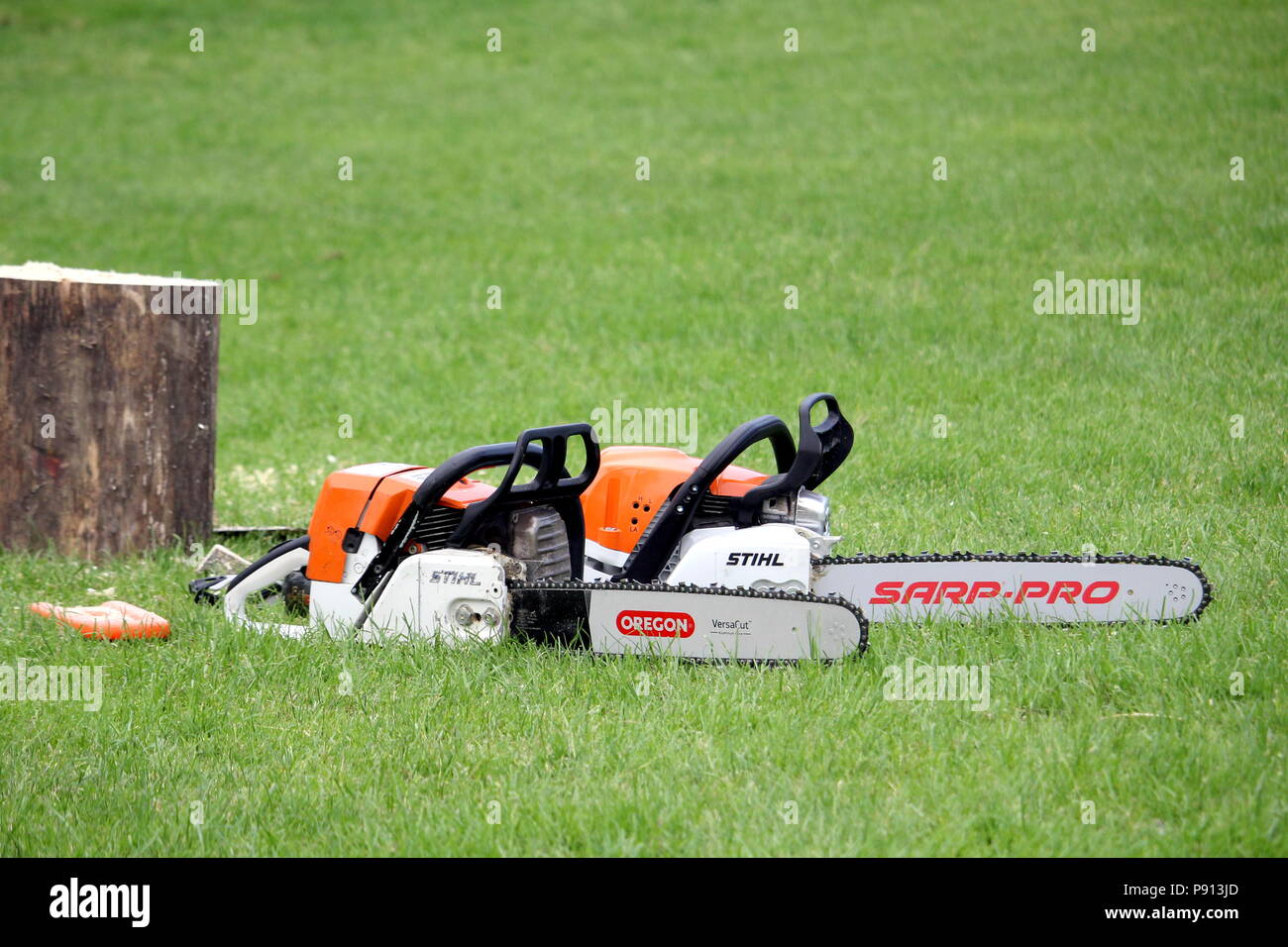 Chainsaw chain saw stihl Fotos und Bildmaterial in hoher Auflösung
