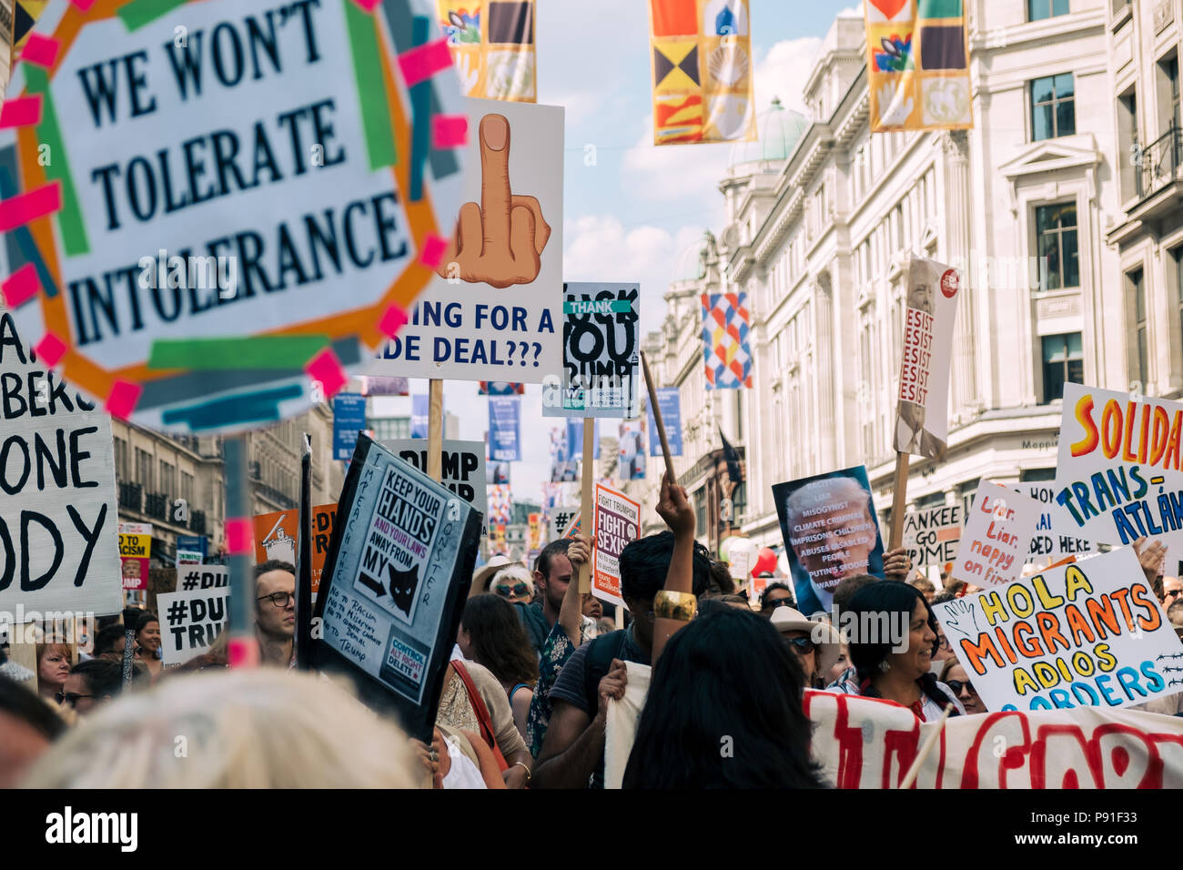 London, United Kingdon. 13. Juli 2018. 100.000 protestieren in London gegen den Besuch von US-Präsident Donald Trump Credit: Tom Leighton/Alamy leben Nachrichten Stockfoto