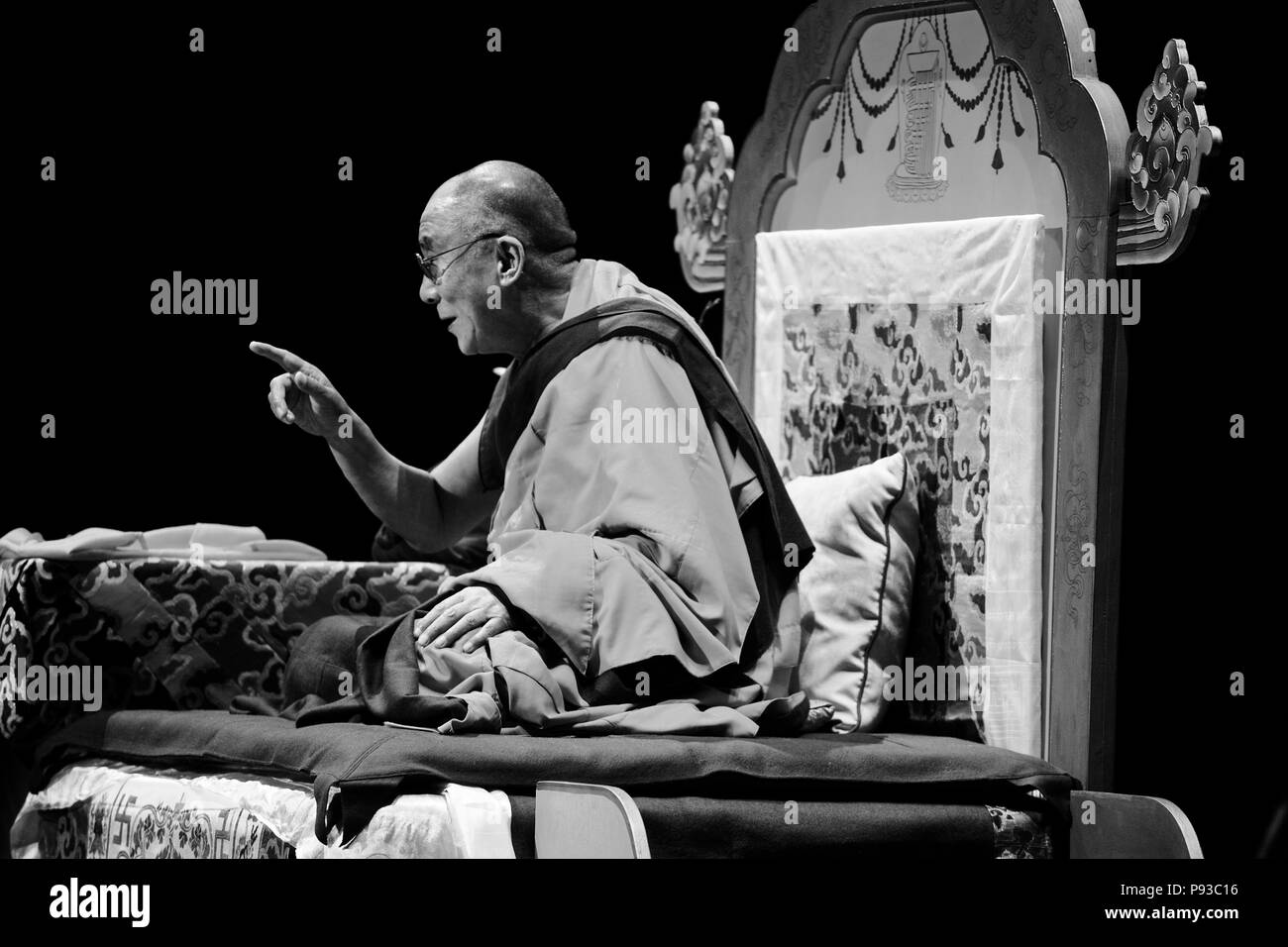 Der 14 DALAI LAMA lehrt ATISHAS Lampe auf dem Pfad der Erleuchtung im Oktober 2007 von KUMBUM CHAMTSE LING & der tibetischen kulturellen Mitte gefördert, Stockfoto