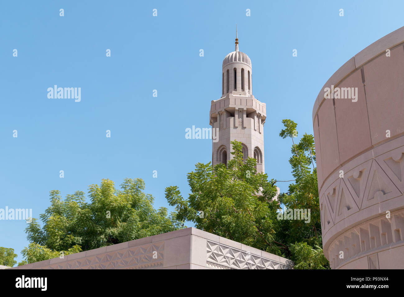 Minarett der Sultan Qaboos Grand Mosque in Maskat, Oman, Stockfoto