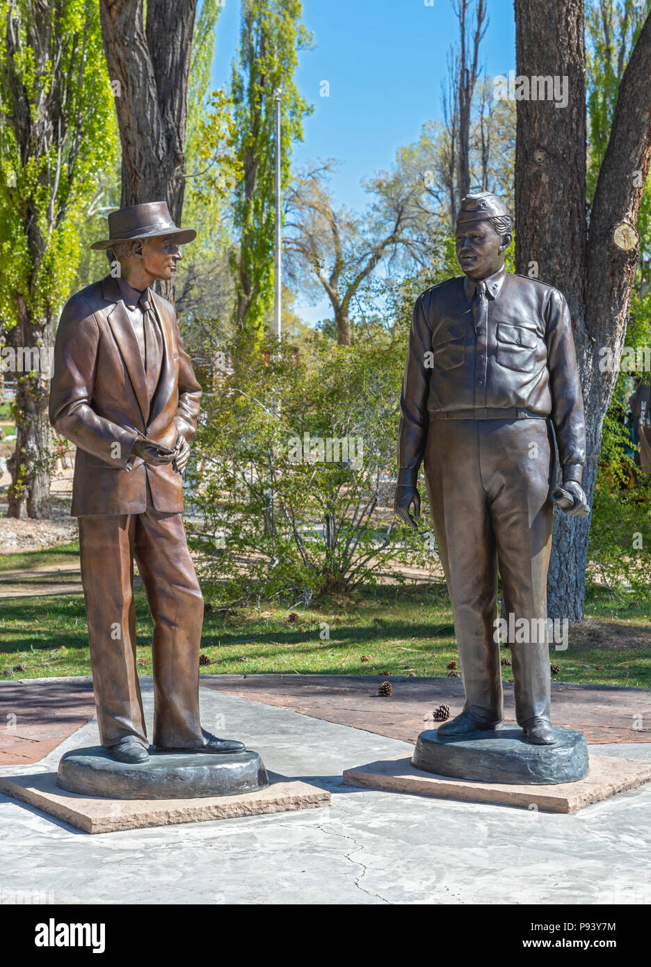 New York, Los Alamos, Statuen von Dr. J. Robert Oppenheimer und General Leslie R. Haine, wissenschaftliche und militärische Leiter der Manhattan Project Stockfoto