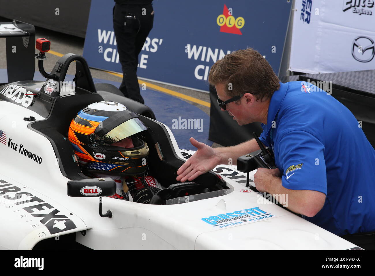 Toronto, Kanada, 14. Juli 2018. Tag 2 Am honda Indy in Toronto, Ontario, Kanada. USF 2000 1. Rennen endete mit Kyle Kirkwood (8) als Erster die Ziellinie überquert, Dakota Dickerson (9) 2. und Kaylen Frederick (24) 3. Kyle Kirkwood weiterhin die Schaltung mit 217 Punkten zu dominieren. Lukas Durda/Alamy leben Nachrichten Stockfoto Toronto, Kanada, 14. Juli 2018. Tag 2 Am honda Indy in Toronto, Ontario, Kanada. USF 2000 1. Rennen endete mit Kyle Kirkwood (8) als Erster die Ziellinie überquert, Dakota Dickerson (9) 2. und Kaylen Frederick (24) 3. Kyle Kirkwood weiterhin die Schaltung mit 217 Punkten zu dominieren. Lukas Durda/Alamy leben Nachrichten Stockfoto