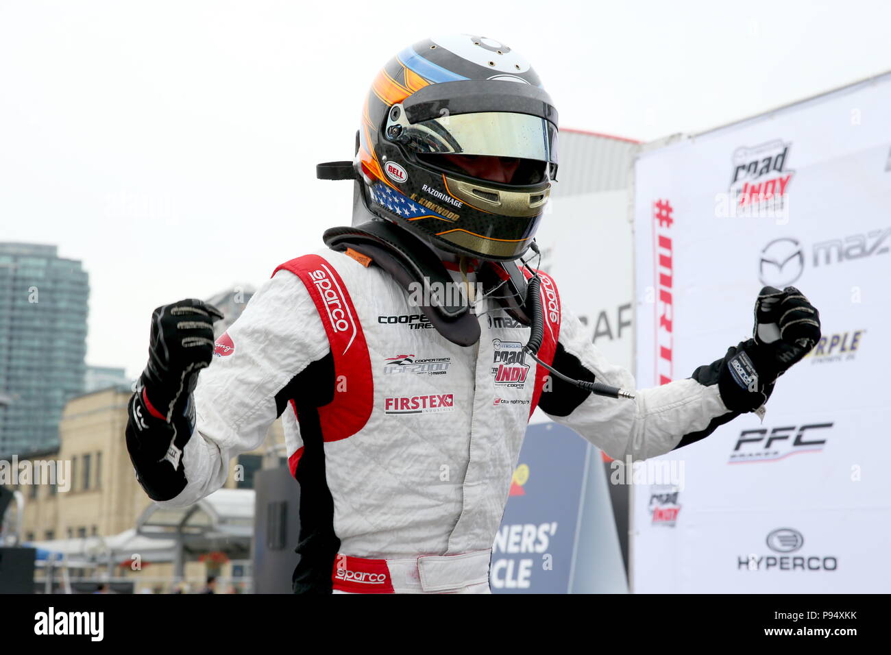 Toronto, Kanada, 14. Juli 2018. Tag 2 Am honda Indy in Toronto, Ontario, Kanada. USF 2000 1. Rennen endete mit Kyle Kirkwood (8) als Erster die Ziellinie überquert, Dakota Dickerson (9) 2. und Kaylen Frederick (24) 3. Kyle Kirkwood weiterhin die Schaltung mit 217 Punkten zu dominieren. Lukas Durda/Alamy leben Nachrichten Stockfoto Toronto, Kanada, 14. Juli 2018. Tag 2 Am honda Indy in Toronto, Ontario, Kanada. USF 2000 1. Rennen endete mit Kyle Kirkwood (8) als Erster die Ziellinie überquert, Dakota Dickerson (9) 2. und Kaylen Frederick (24) 3. Kyle Kirkwood weiterhin die Schaltung mit 217 Punkten zu dominieren. Lukas Durda/Alamy leben Nachrichten Stockfoto