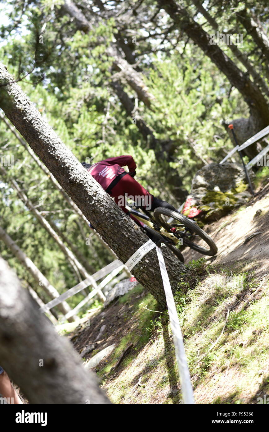 Vallnord, La Massana, Andorra. 14. Juli 2018. Downhill Qualifikation Session, UCI Mountain Bike World Cup Vallnord, Andorra. 14/07/2018 Credit: Martin Silva Cosentino/Alamy leben Nachrichten Stockfoto