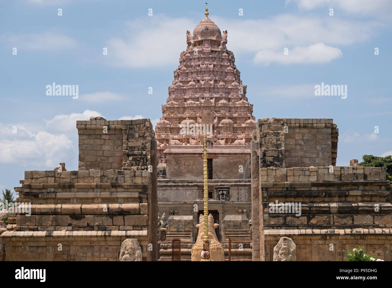 Der Schrein, oder Vimana, des 11. Jahrhunderts an Gangaikondacholapuram Brihadeeswarar Tempel in Tamil Nadu, Indien Stockfoto