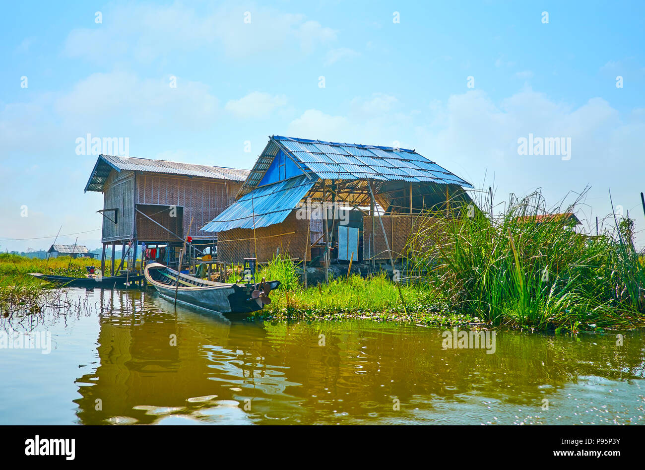 Bambus Haus auf Stelzen, Schwarzen Lahu Dorf, Hill Tribe, Provinz Chiang  Rai, Thailand, Asien Stockfotografie - Alamy