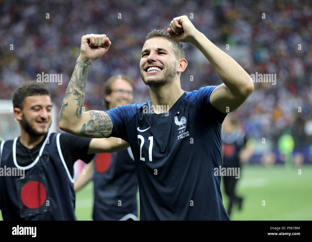 Frankreichs Lucas Hernandez feiert nach der FIFA WM-Finale bei den Luzhniki Stadion, Moskau. Stockfoto