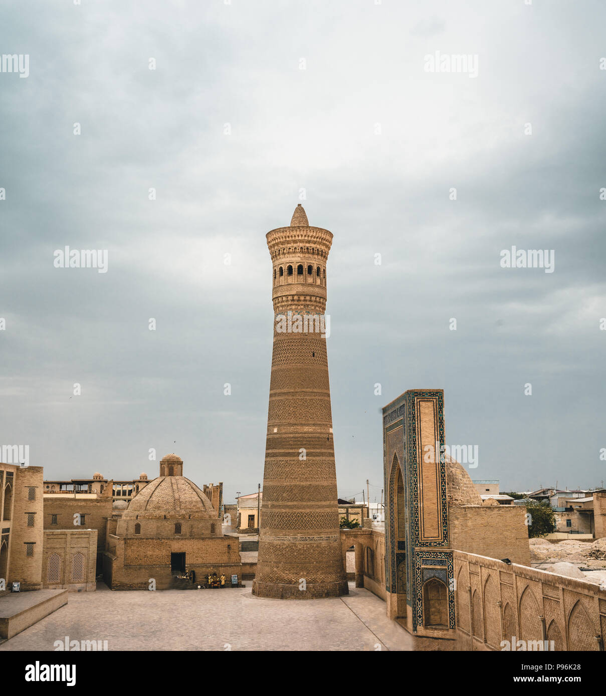 Poi Kalon Moschee und Minarett in Buchara, Usbekistan Stockfoto