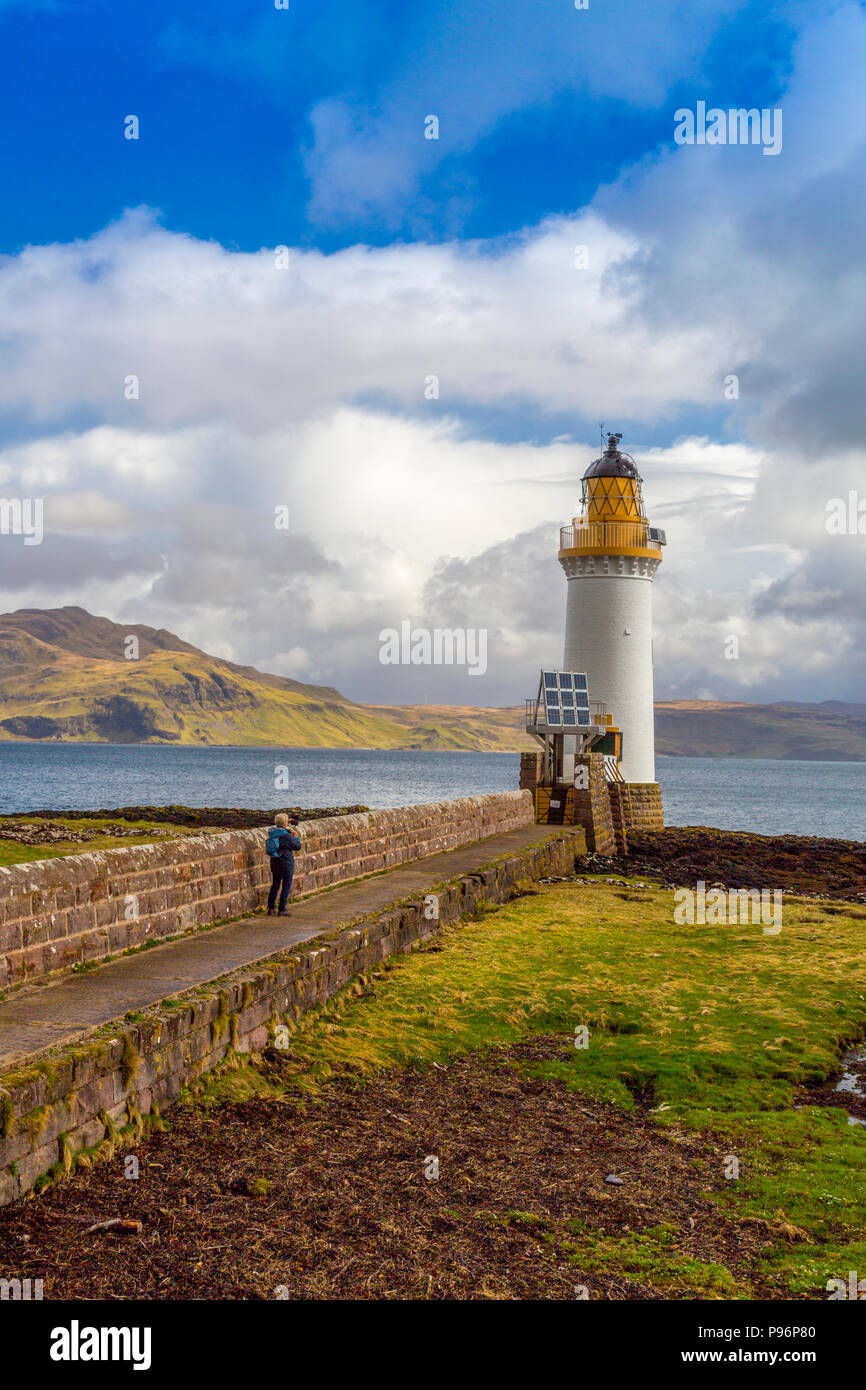 Rubha nan Gall Leuchtturm markiert den Eingang zu den Klängen von Mull, nr Tobermory, Isle of Mull, Argyll und Bute, Schottland, Großbritannien Stockfoto