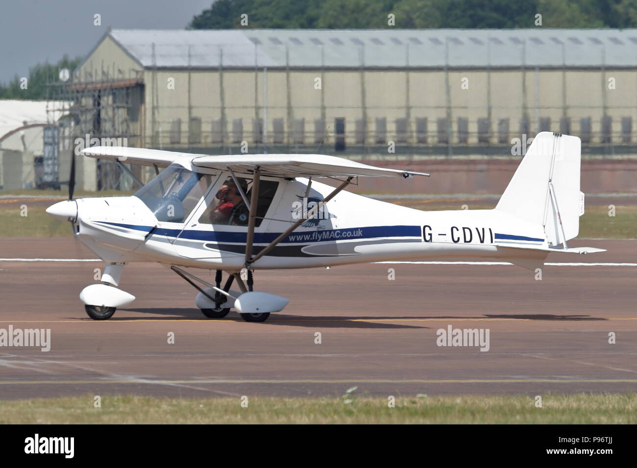 Ein Ikarus C 42 im Royal International Air Tattoo 2018 RAF Fairford, England Stockfoto