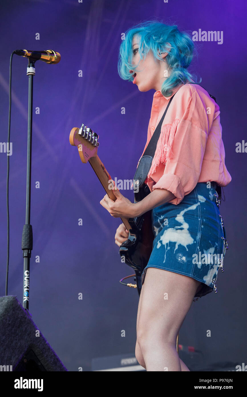 Schwarz Honig der Obelisk Arena spielen - Die 2018 Latitude Festival, henham Park. Suffolk vom 15. Juli 2018 Credit: Guy Bell/Alamy leben Nachrichten Stockfoto