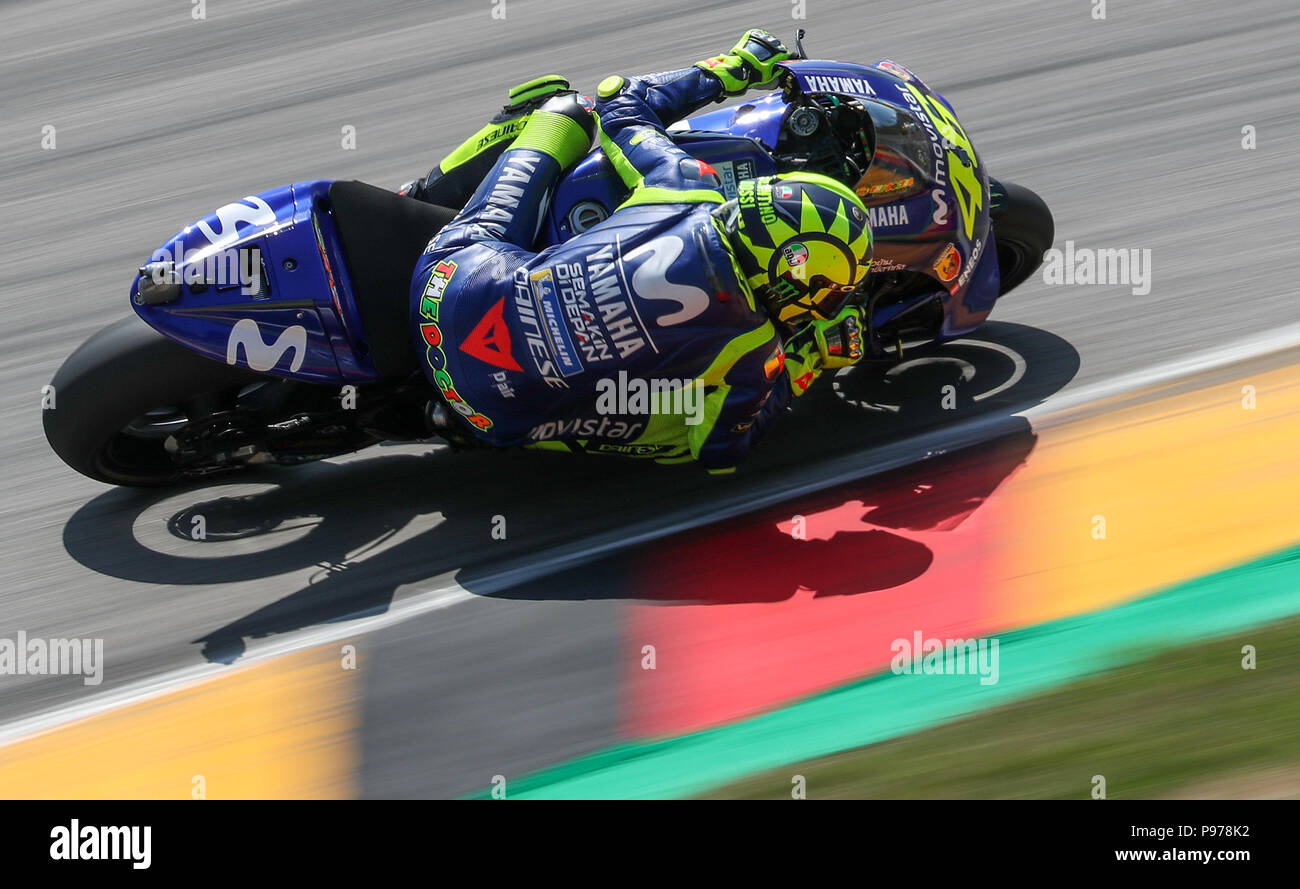 Hohenstein-Ernstthal, Deutschland. Am 15. Juli 2017. Deutschen Motorrad Grand Prix von Spanien, MotoGP am Sachsenring: Valentino Rossi (Italien, Movistar Yamaha MotoGP) in Aktion. Kredite: Jan Woitas/dpa-Zentralbild/dpa/Alamy leben Nachrichten Stockfoto