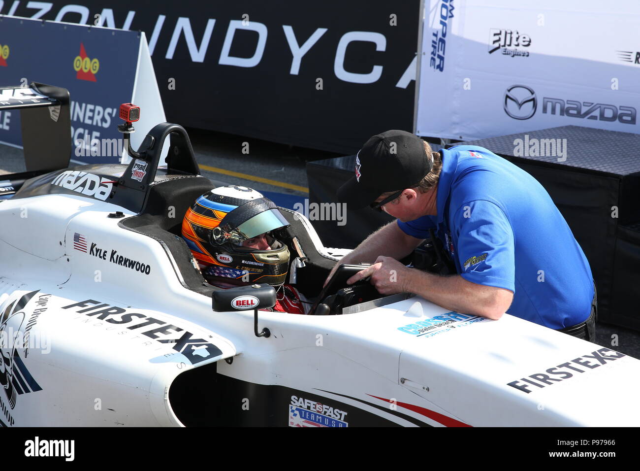 Toronto, Kanada. 15. Juli 2018. Tag 3 Am honda Indy in Toronto, Ontario, Kanada. In der USF 2000 Rennen Kyle Kirkwood (8) in der 5. angefangen und kämpfte zurück seine 6. und 7. gerades Rennen der Saison zu gewinnen. Igor Fraga (91) beendete 2. und Rasmus Lindh (23) 3. beendet Lukas Durda/Alamy leben Nachrichten Stockfoto Toronto, Kanada. 15. Juli 2018. Tag 3 Am honda Indy in Toronto, Ontario, Kanada. In der USF 2000 Rennen Kyle Kirkwood (8) in der 5. angefangen und kämpfte zurück seine 6. und 7. gerades Rennen der Saison zu gewinnen. Igor Fraga (91) beendete 2. und Rasmus Lindh (23) 3. beendet Lukas Durda/Alamy leben Nachrichten Stockfoto