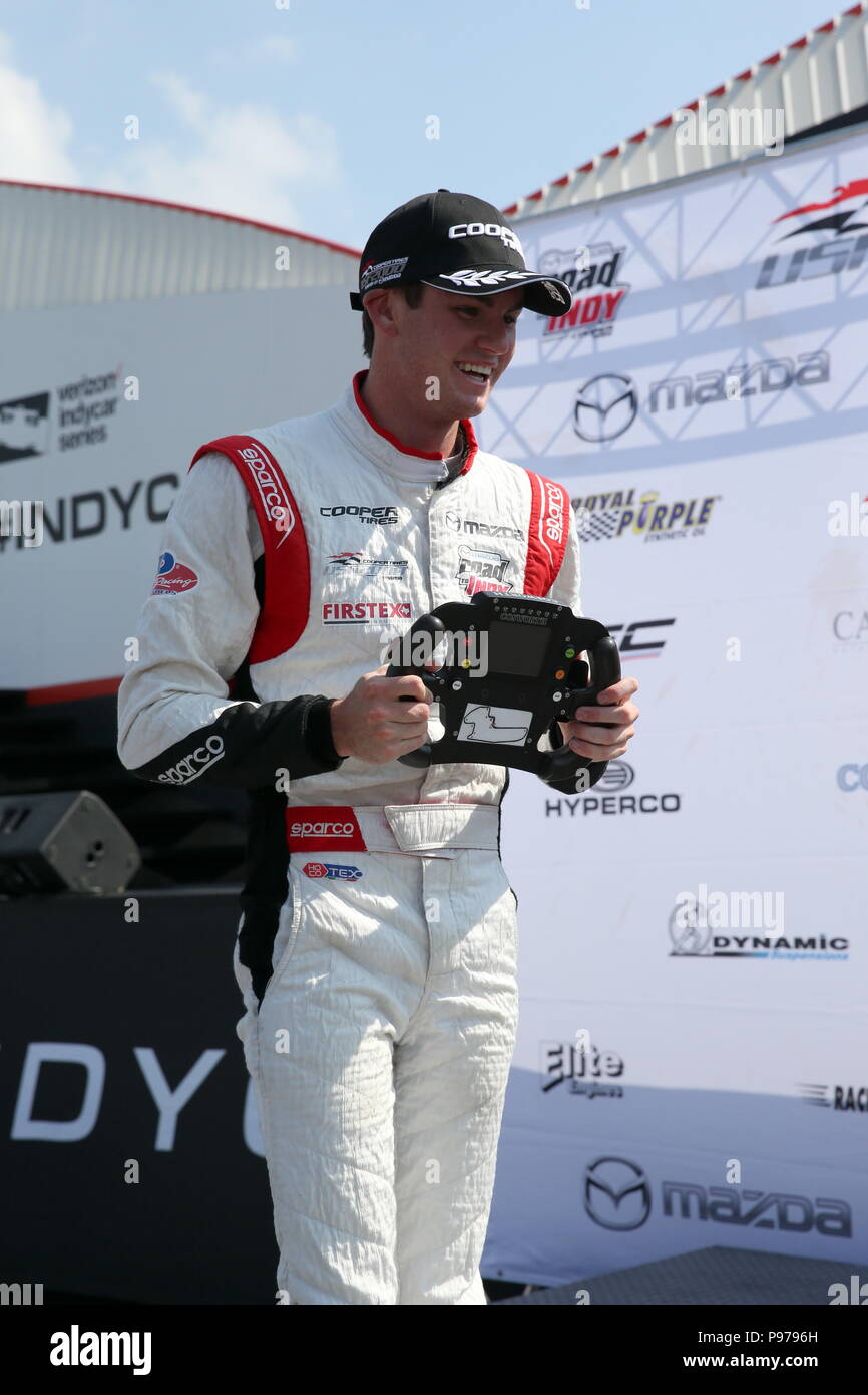 Toronto, Kanada. 15. Juli 2018. Tag 3 Am honda Indy in Toronto, Ontario, Kanada. In der USF 2000 Rennen Kyle Kirkwood (8) in der 5. angefangen und kämpfte zurück seine 6. und 7. gerades Rennen der Saison zu gewinnen. Igor Fraga (91) beendete 2. und Rasmus Lindh (23) 3. beendet Lukas Durda/Alamy leben Nachrichten Stockfoto Toronto, Kanada. 15. Juli 2018. Tag 3 Am honda Indy in Toronto, Ontario, Kanada. In der USF 2000 Rennen Kyle Kirkwood (8) in der 5. angefangen und kämpfte zurück seine 6. und 7. gerades Rennen der Saison zu gewinnen. Igor Fraga (91) beendete 2. und Rasmus Lindh (23) 3. beendet Lukas Durda/Alamy leben Nachrichten Stockfoto