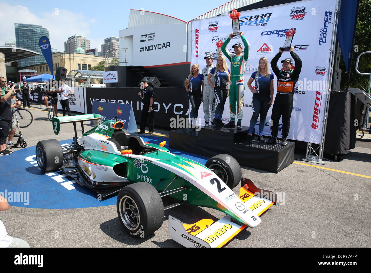 Toronto, Kanada. 15. Juli 2018. Tag 3 Am honda Indy in Toronto, Ontario, Kanada. Rinus Veekey (2) ersten fertigen in den Cooper Reifen pro Mazda GP von Toronto, Oliver Askew (3) beendete 2. und Robert Megennis (9) beendet 3. Lukas Durda/Alamy leben Nachrichten Stockfoto