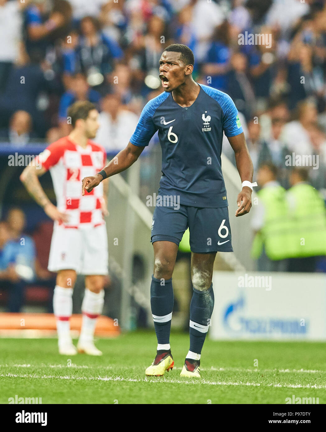 Moskau, Russland. 15. Juli 2018. Paul POGBA, FRA 6 feiert sein Ziel 3-1, Jubeln, Freude, Emotionen, feiern, lachen, Jubeln, Jubeln, reißt die Arme, ballte die Faust, Frankreich - KROATIEN FUSSBALL FIFA WM 2018 Russland, Endgültige, Saison 2018/2019, 15. Juli, in Luzhniki Stadion Moskau, Russland 2018. © Peter Schatz/Alamy leben Nachrichten Stockfoto