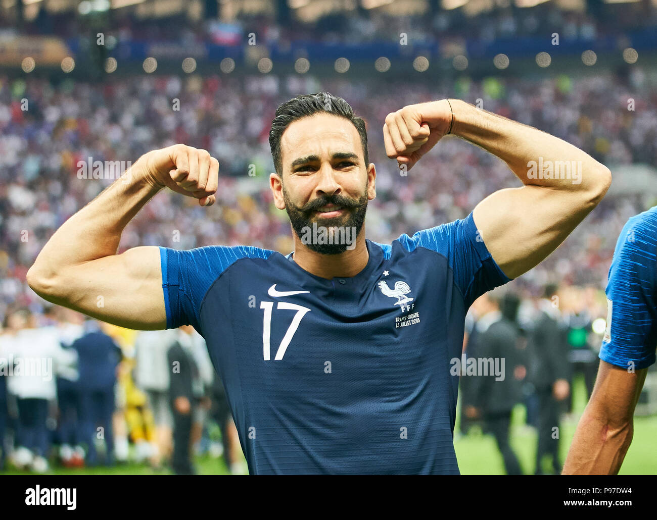 Moskau Russland 15 Juli 2018 Moskau Russland 15 Juli 2018 Adil Rami Fra 17 Offizielle Fifa Wm Original Trophae Sieger Sieg Zeremonie Frankreich Kroatien 4 1 Fussball Fifa Wm 2018 Russland Endgultige