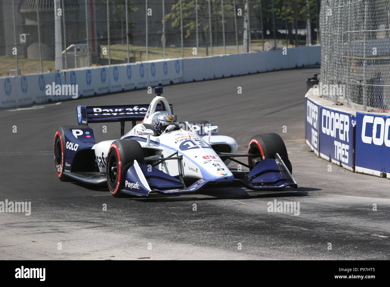 Toronto, Kanada. 15. Juli 2018. ToroDay 3 am Honda Indy in Toronto, Ontario, Kanada. Scott Dixon (9) gewinnt das Honda Indy nach führenden für 49 Runden. Simon Pagenaud (22) 2. und Robert Wickens (6) beendet 3. Credit: Lukas Durda/Alamy leben Nachrichten Stockfoto Toronto, Kanada. 15. Juli 2018. ToroDay 3 am Honda Indy in Toronto, Ontario, Kanada. Scott Dixon (9) gewinnt das Honda Indy nach führenden für 49 Runden. Simon Pagenaud (22) 2. und Robert Wickens (6) beendet 3. Credit: Lukas Durda/Alamy leben Nachrichten Stockfoto