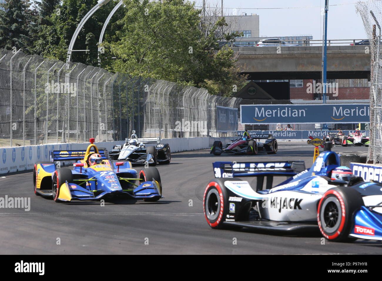 Toronto, Kanada. 15. Juli 2018. ToroDay 3 am Honda Indy in Toronto, Ontario, Kanada. Scott Dixon (9) gewinnt das Honda Indy nach führenden für 49 Runden. Simon Pagenaud (22) 2. und Robert Wickens (6) beendet 3. Credit: Lukas Durda/Alamy leben Nachrichten Stockfoto Toronto, Kanada. 15. Juli 2018. ToroDay 3 am Honda Indy in Toronto, Ontario, Kanada. Scott Dixon (9) gewinnt das Honda Indy nach führenden für 49 Runden. Simon Pagenaud (22) 2. und Robert Wickens (6) beendet 3. Credit: Lukas Durda/Alamy leben Nachrichten Stockfoto