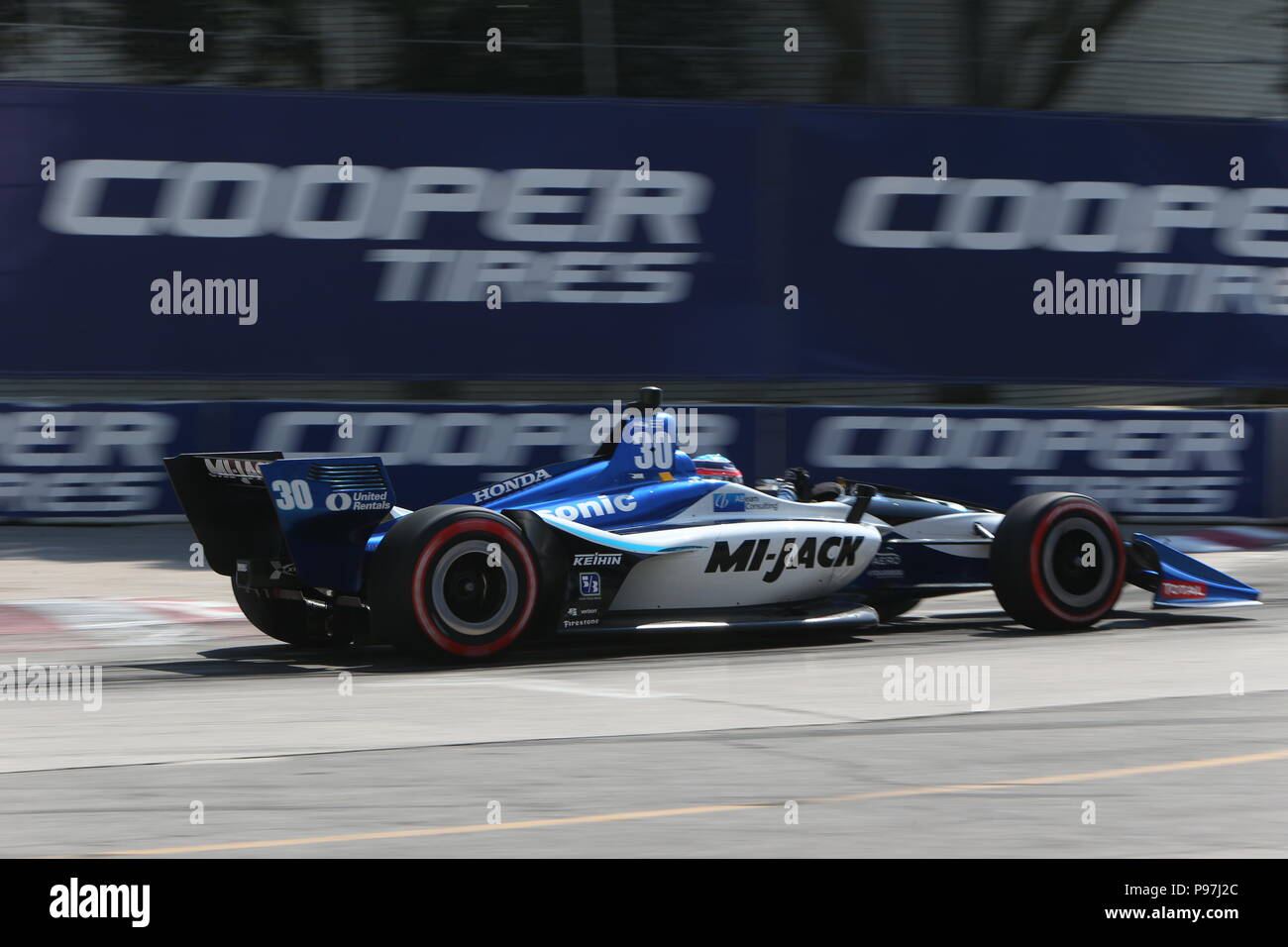 Toronto, Kanada. 15. Juli 2018. ToroDay 3 am Honda Indy in Toronto, Ontario, Kanada. Scott Dixon (9) gewinnt das Honda Indy nach führenden für 49 Runden. Simon Pagenaud (22) 2. und Robert Wickens (6) beendet 3. Credit: Lukas Durda/Alamy leben Nachrichten Stockfoto Toronto, Kanada. 15. Juli 2018. ToroDay 3 am Honda Indy in Toronto, Ontario, Kanada. Scott Dixon (9) gewinnt das Honda Indy nach führenden für 49 Runden. Simon Pagenaud (22) 2. und Robert Wickens (6) beendet 3. Credit: Lukas Durda/Alamy leben Nachrichten Stockfoto