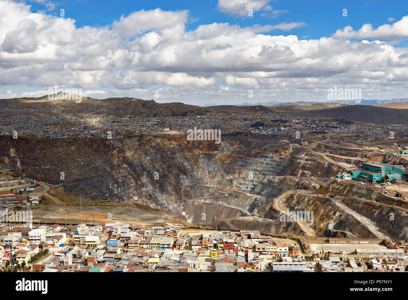 Vielen Dank pit' Raul Rojas' für die Bergbau- Betrieb in der Stadt des 'Cerro de Pasco Öffnen' Stockfoto