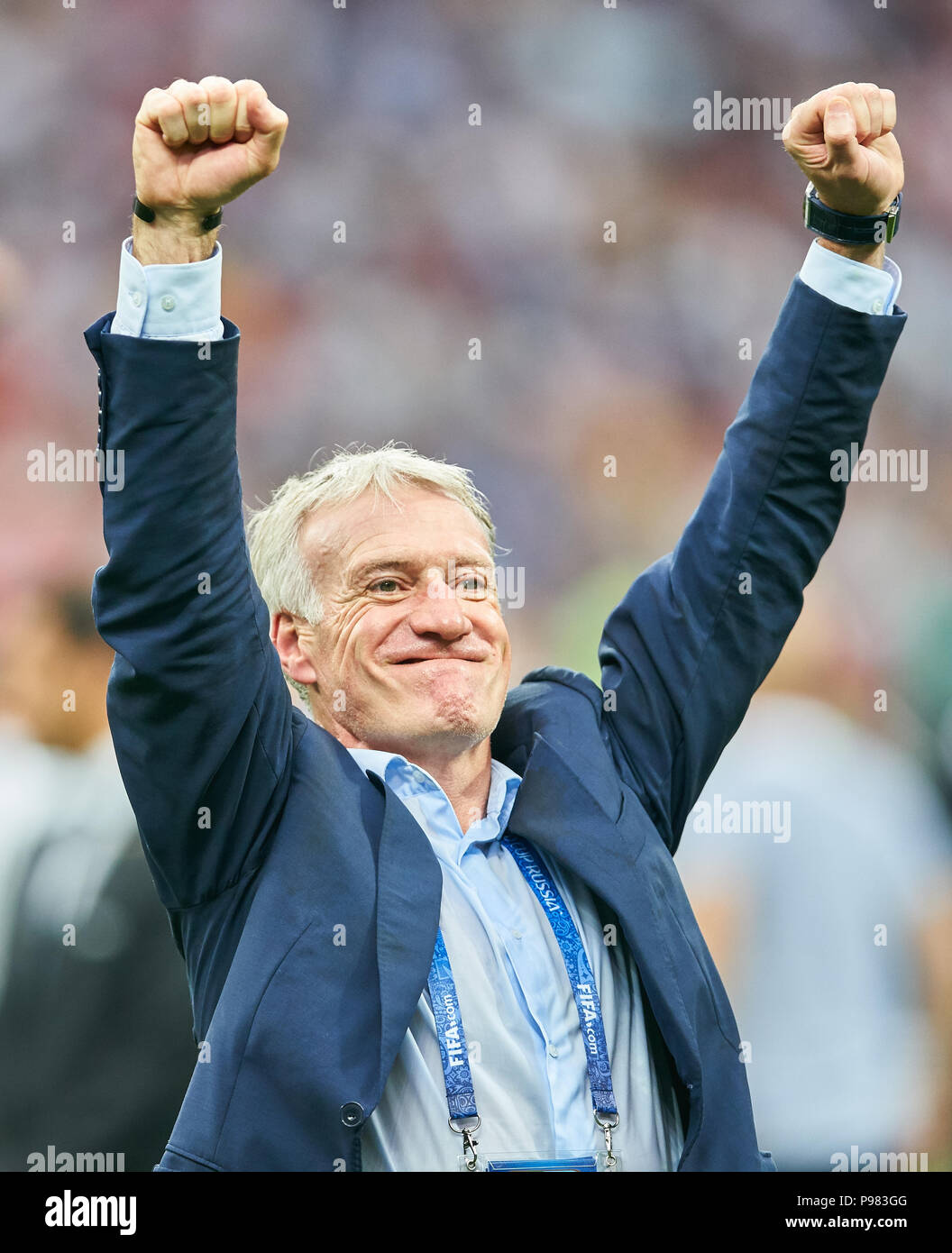 Moskau, Russland. 15. Juli 2018. Frankreich - Kroatien, Fußball, Moskau, 15. Juli 2018 Didier Deschamps, FRA Headcoach, Jubeln, Freude, Emotionen, feiern, lachen, Jubeln, Jubeln, reißt die Arme, ballte die Faust, Frankreich - Kroatien 4-2 FUSSBALL FIFA WM 2018 Russland, Endgültige, Saison 2018/2019, 15. Juli 2018 in Luzhniki Stadion Moskau, Russland. © Peter Schatz/Alamy leben Nachrichten Stockfoto
