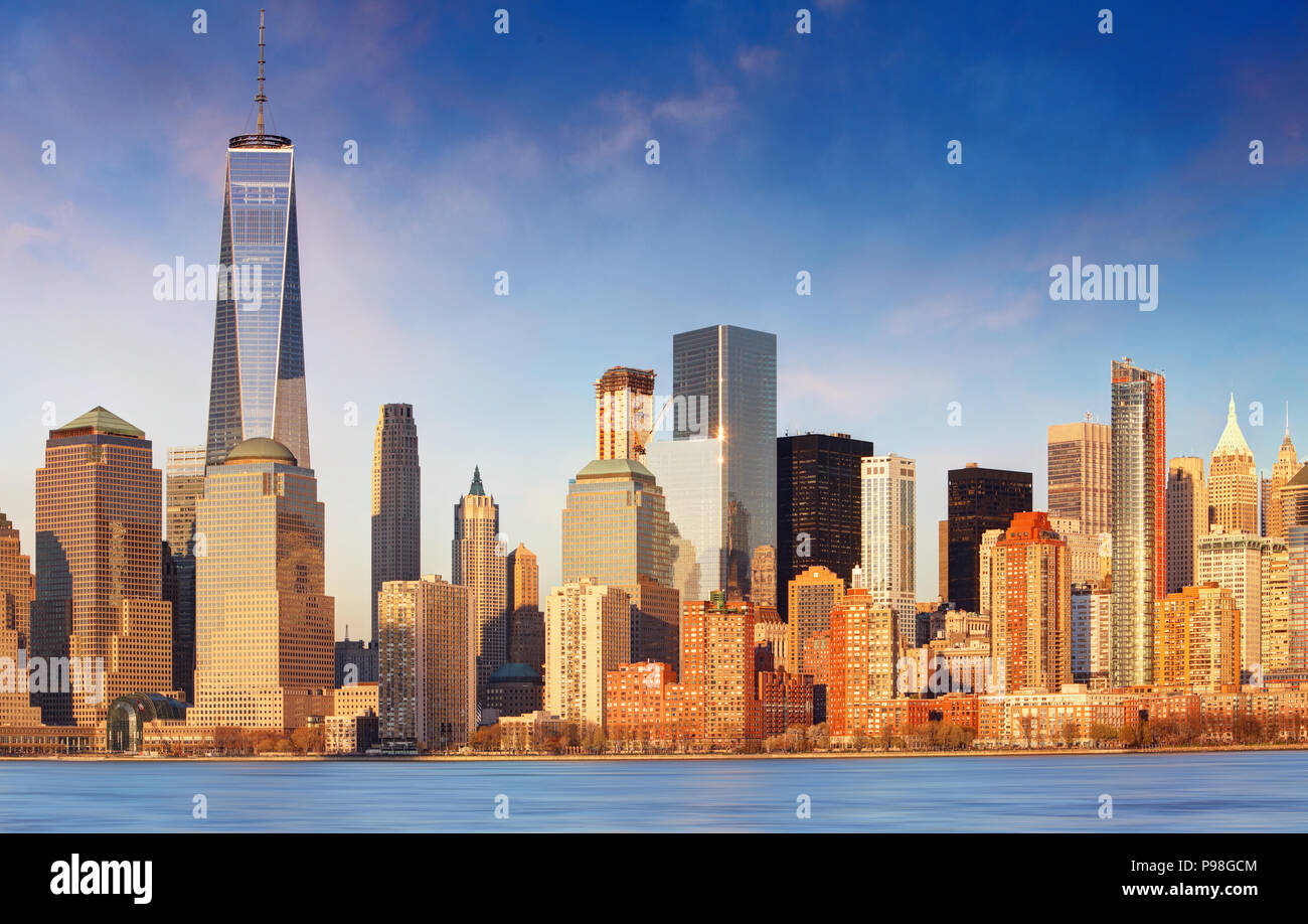 Die Innenstadt von New York Skyline Panorama vom Liberty State Park, USA Stockfoto