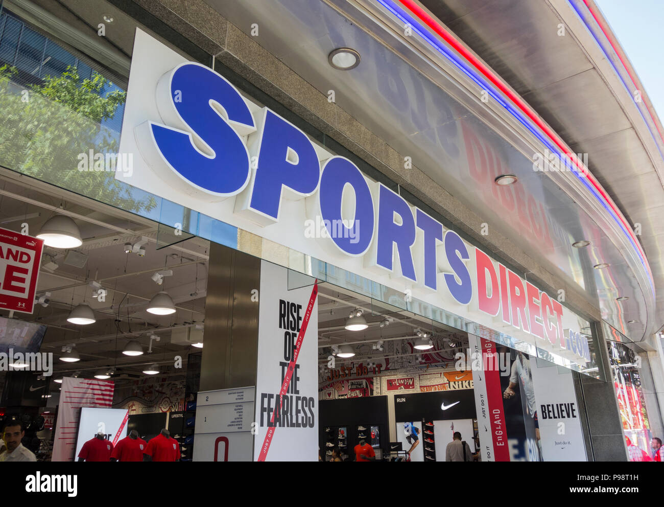Sport Direct Shop vorne, Oxford Street, London, UK Stockfoto