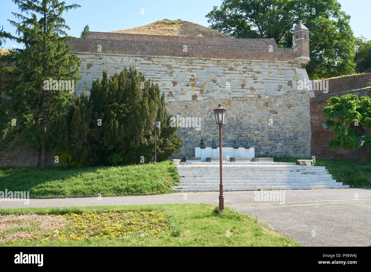 Belgrad, Serbien - Mai 03, 2018: Denkmal an den jugoslawischen Partisanen mit Slogan "Tod dem Faschismus, die Freiheit der Menschen!" in der Belgrader Festung Stockfoto