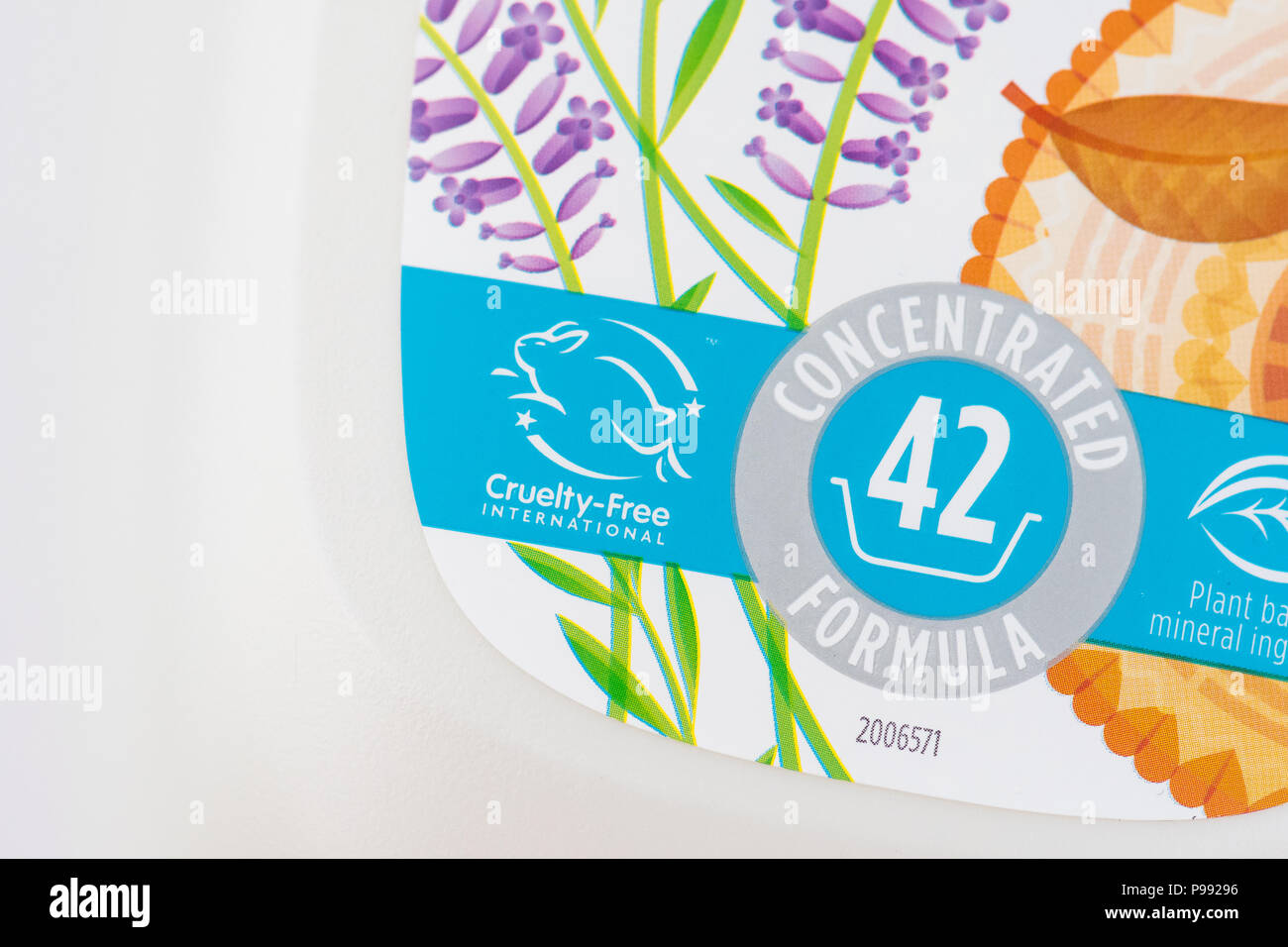 Cruelty Free International Logo und Symbol auf Ecover Produkt Stockfoto