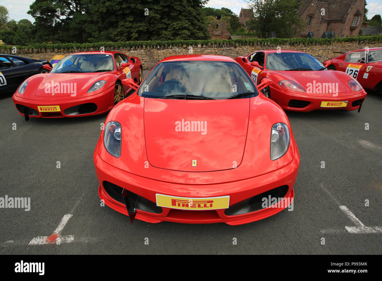 Die Vorderansicht des eine Auswahl von Ferraris, die an die Pirelli Ferrari Bergrennen Meisterschaft an Loton Park in der Nähe von Shrewsbury, Shropshire, Großbritannien. Stockfoto