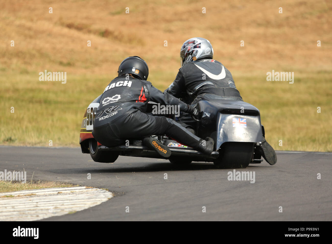 Ein racing Motorrad und seitenwagen Kombination. Stockfoto