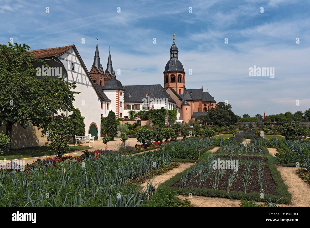 Altes Kloster Seligenstadt, historischen barocken Basilika St. Marcellinus und Petrus. Stockfoto