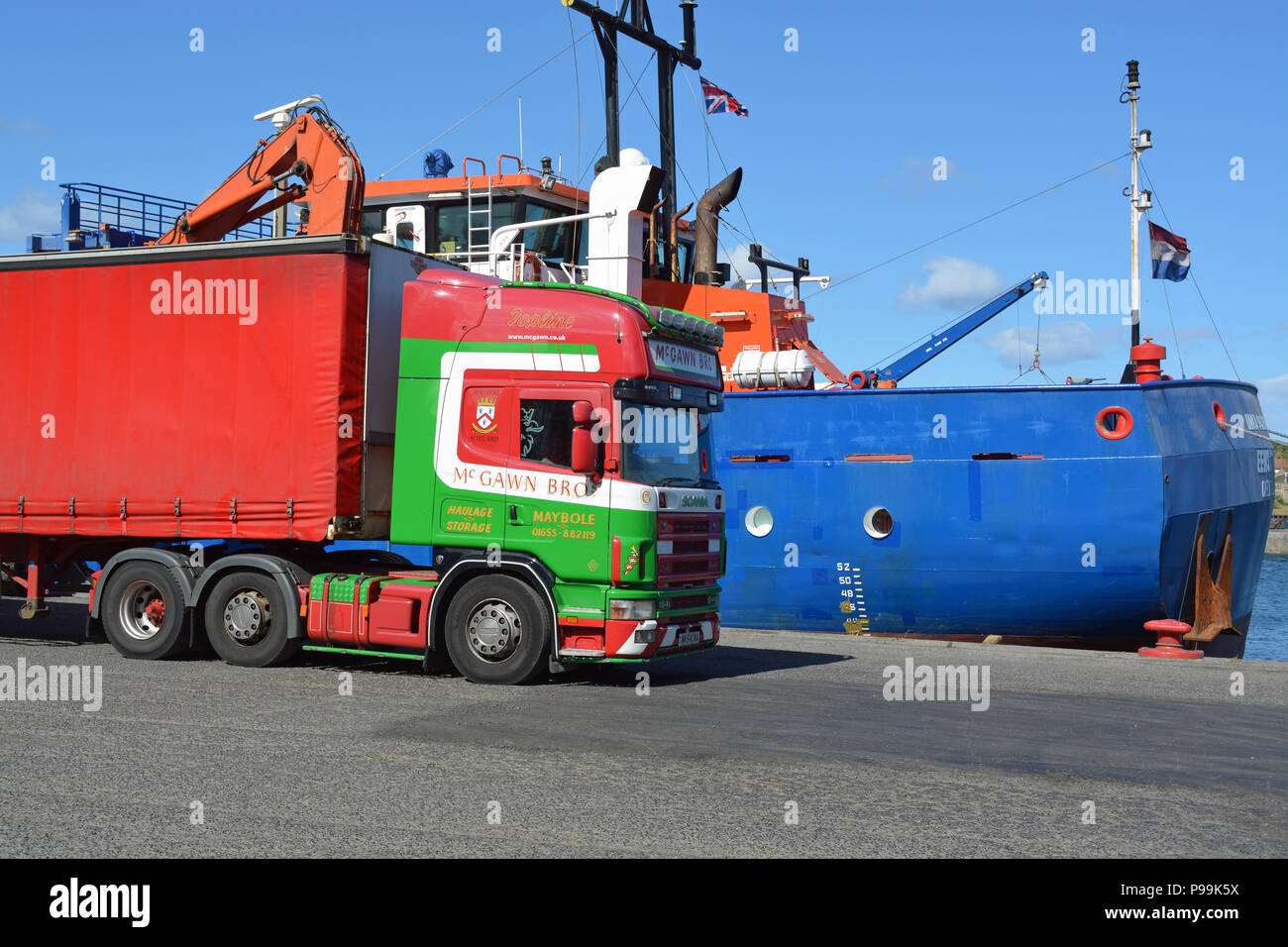 Scania 164L bei Berwick upon Tweed Docks Stockfoto