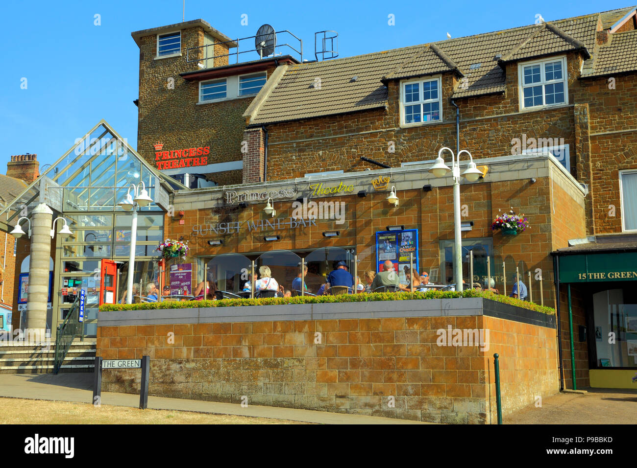 Das Princess Theatre, Sonnenuntergang Wein Bar, Hunstanton, Norfolk, englisches Seebad, England, Großbritannien Stockfoto