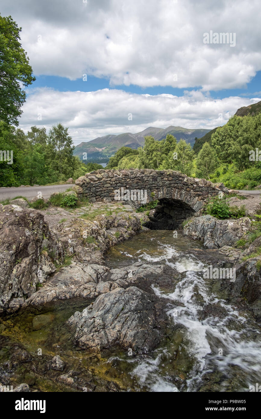 Ashness Brücke Keswick, Lake District Stockfoto