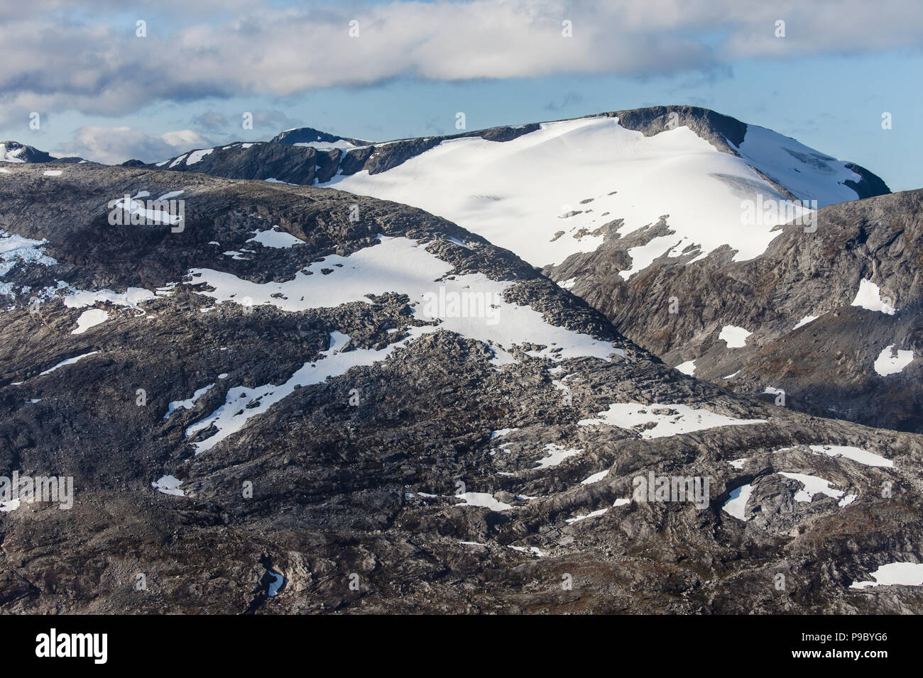 Mount Holedalsfjellet vom Dalsnibba Hochplateau, Geiranger, Norwegen. Stockfoto